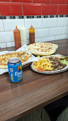 Photo of Fresh Shawarma & Naan - 106 Dunstable Rd, Luton LU1 1EW